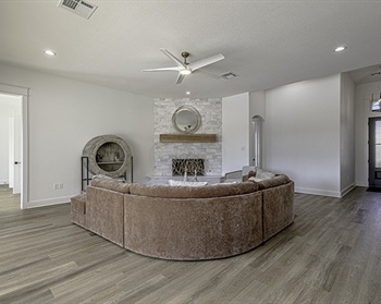 Open vs. Designated Spaces: Creating Functional Flow in Your Custom Home Design