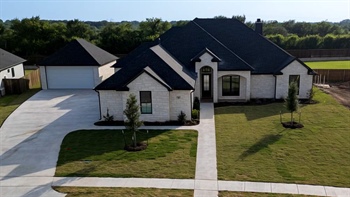 Framing Texas Country Views: A Custom Acreage Build in McGregor, Texas