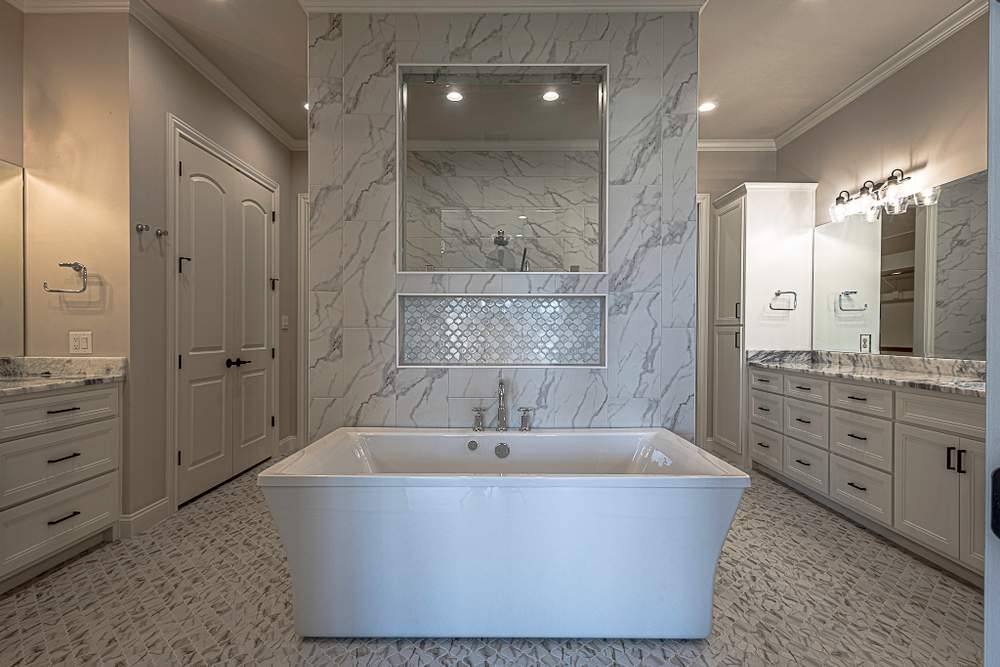 Crafting a Modern Showcase Home Design in Woodway, Texas